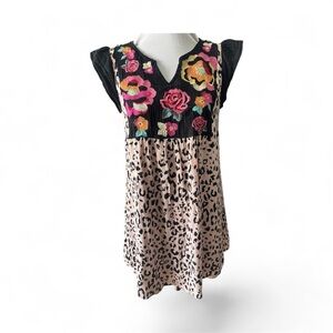 Savanna Jane Dress Women's
Size Small Floral Embroidered
Cheetah Print